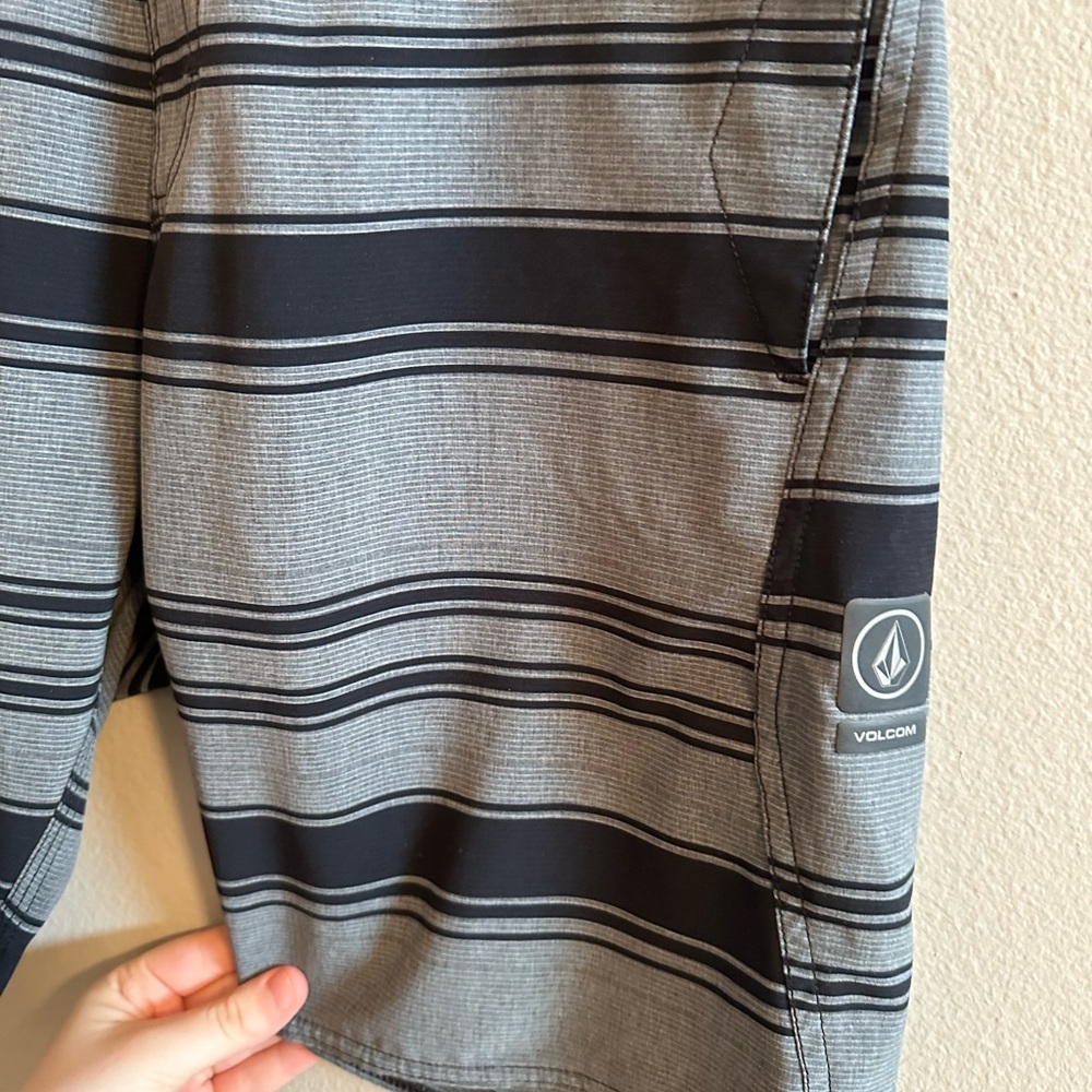 Volcom Mod-Tech Swim Shorts - image 2